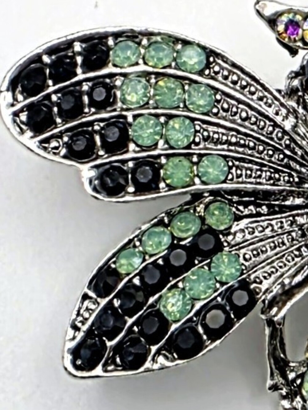 Rhinestone Bee Brooch Silver Tone Crystal Insect Pin Statement Jewelry - Picture 3 of 6